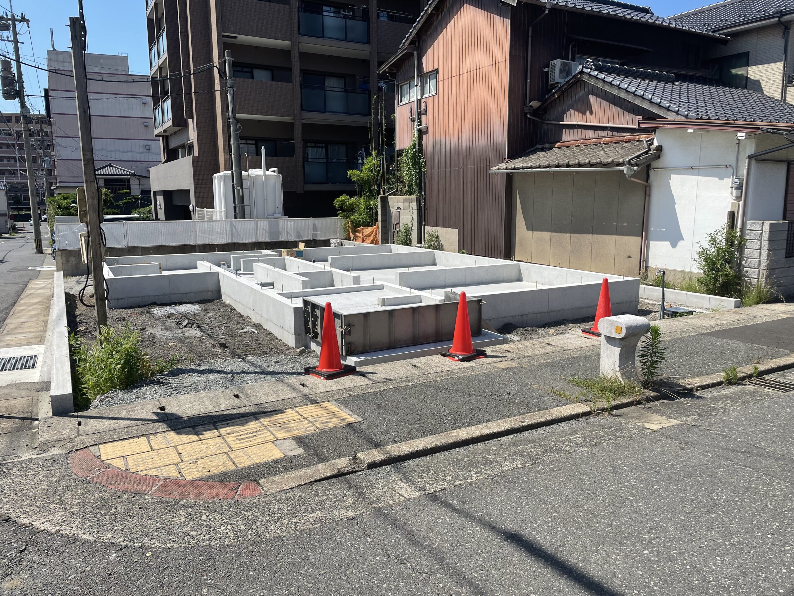 1号地：分譲住宅着工中